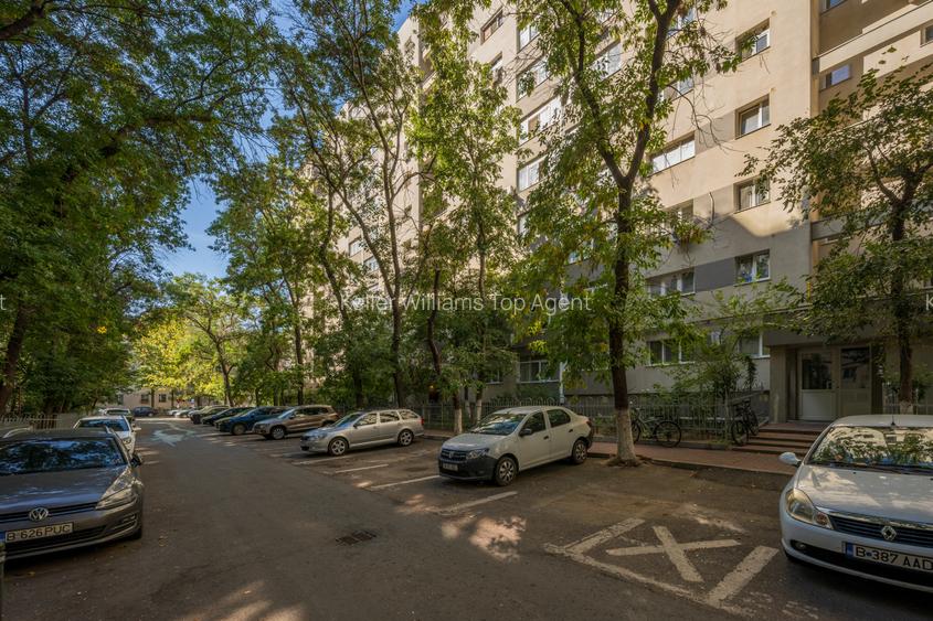 Garsonieră luminoasă, ultimul etaj, lift nou, panouri fotovoltaice | Titan - 12