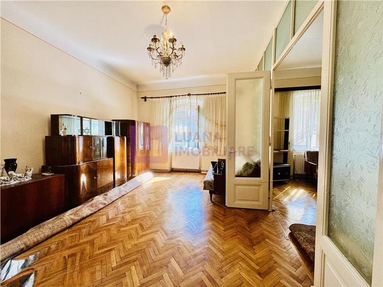 Apartament 2 camere de vanzare | Centrul Istoric Catedrala | etaj 1 | pivnita