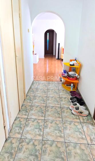 INTABULAT Apartament 3 camere 70 mp, mobilat, boxa 10 mp - 9