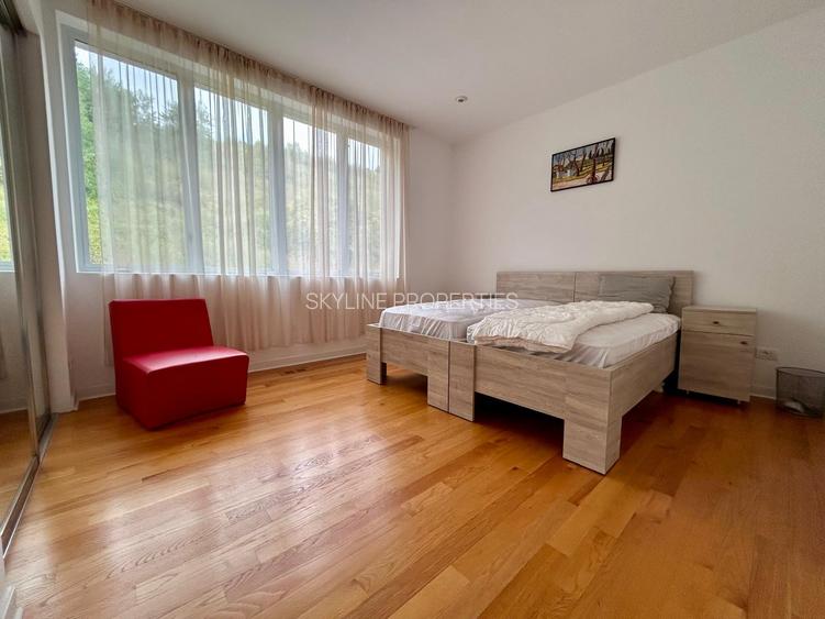 Duplex voluminos, perfect pentru un bussines sau o familie numeroasa