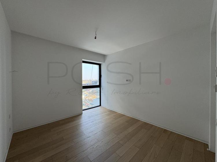 4 camere One Lake Club, cu piscină si promenadă pe lac