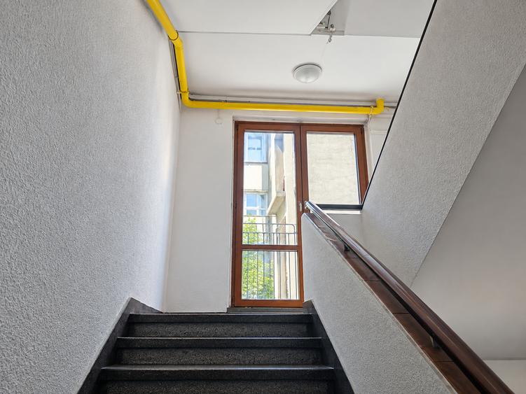 Garsonieră | Metrou P-ta Romană | 36 mp | Renovat 2022 | Pet friendly