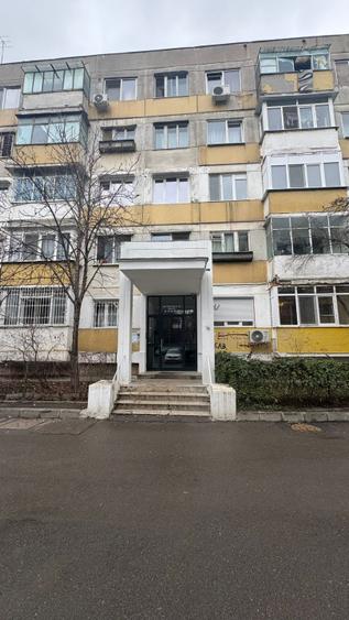 Pret Atractiv|Ap 4 Camere |Metrou Gorjului- 4 min| 4/4| De renovat