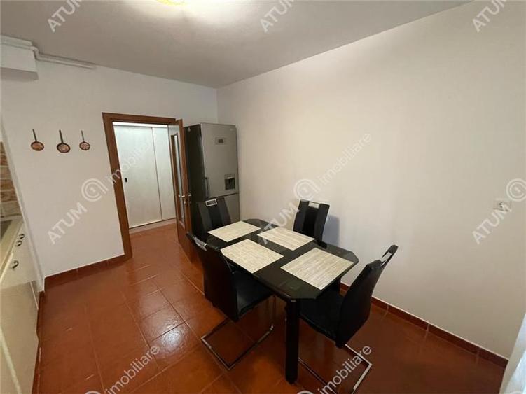 Apartament 3 camere decomandate 2 balcoane in zona centrala Sibiu