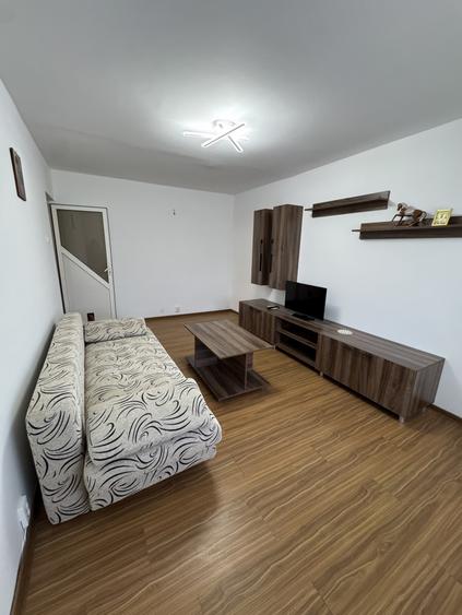 Apartament 3 cam, cf 1, dec, etaj 3/4, Malu Rosu