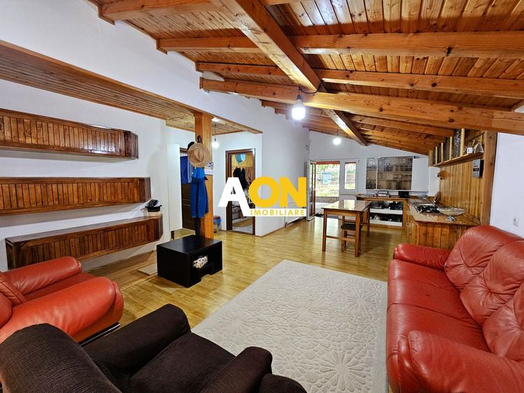 Casa multifunctionala, 6 camere , 700 mp teren, cu utilitati, Ciugud