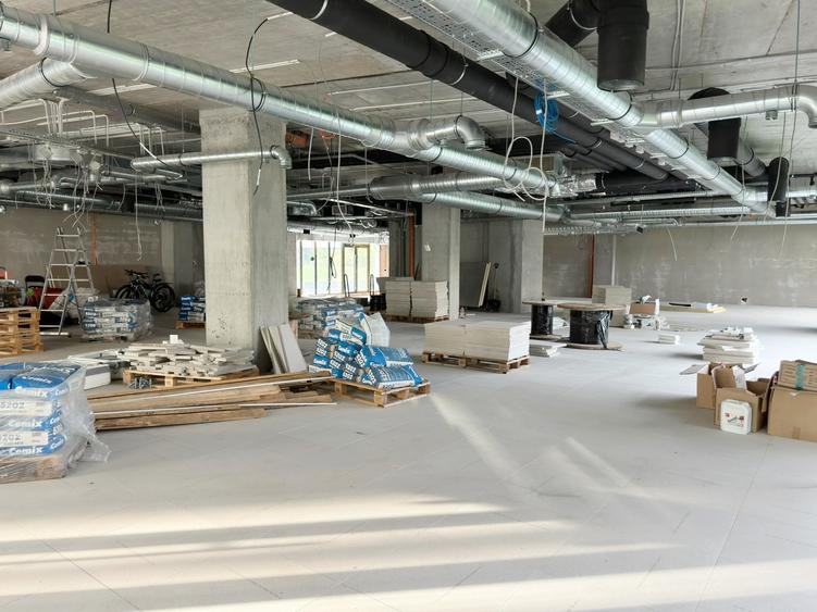 Spatiu comercial cu vitrina zona Semicentrala