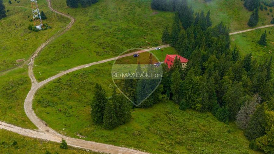 CABANĂ MONTANĂ | RÂȘNOV | 710 MP UTILI | TEREN 4.300 MP | - 40