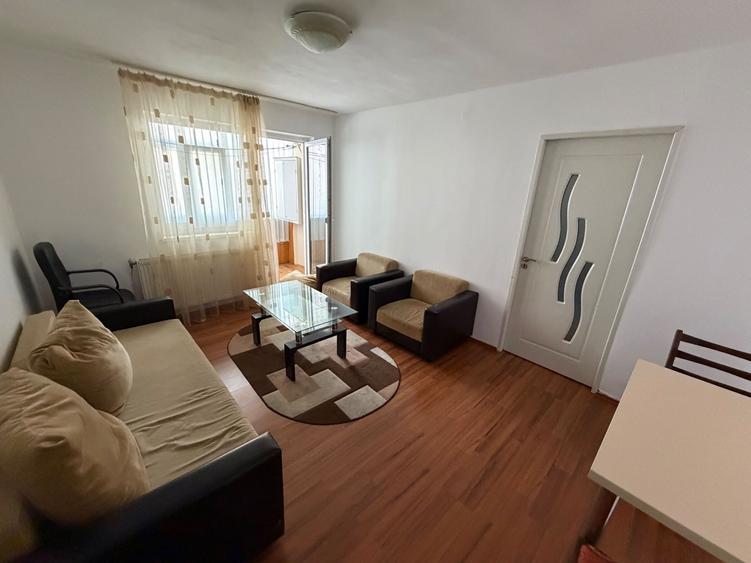 Apartament 2 camere de inchiriat, etaj 1 - zona Cetate