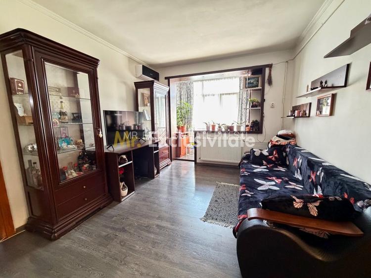 Apartament 2 camere semidecomandat mobilat zona Fratii Golesti - Gara - 2