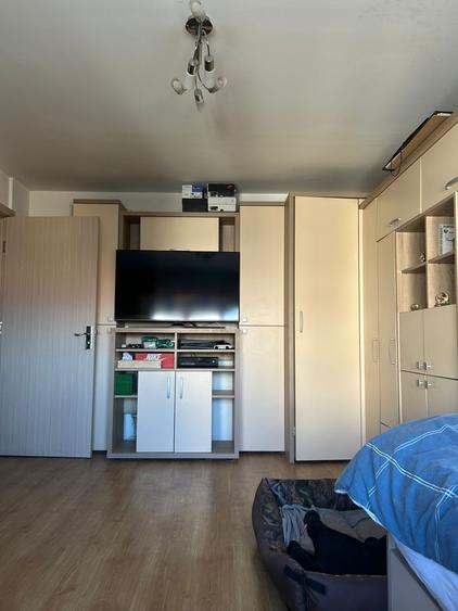 Vand apartament cu 3 camere Centrul Civic, Strada Toamnei