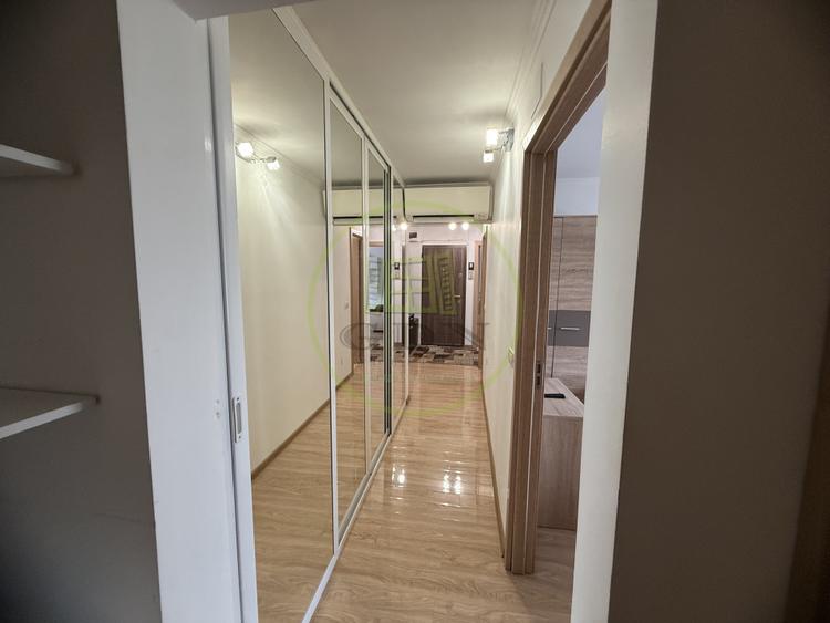 Apartament 3 camere, 68.34 mp, cartier Rovine, zona Biserică
