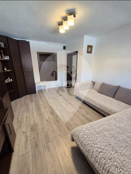 Apartament 4 camere, pe 2 nivele  - 128 mp  -  Centru civic  -  Aurel Vlaicu - 2