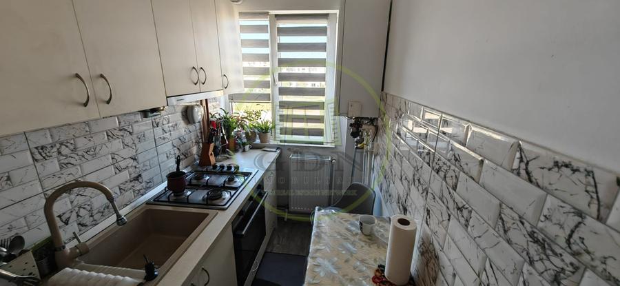 Apartament 2 camere, 41 mp, Craiovita Noua, zona Scoala 30