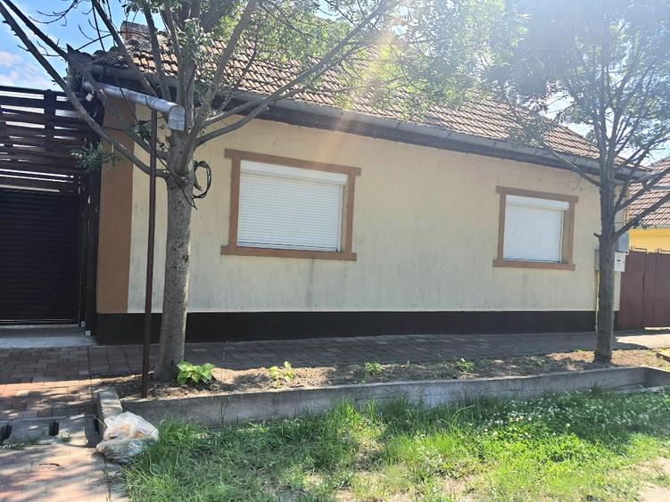 NOA HOME | Casă renovată și mobilată | 130 mp | Teren 303 mp | Zonă centrala