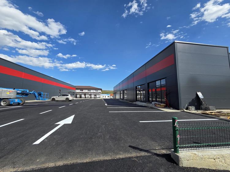 Spații retail disponibile în Lunca Cetățuii, 71–560 mp, Comision 0%