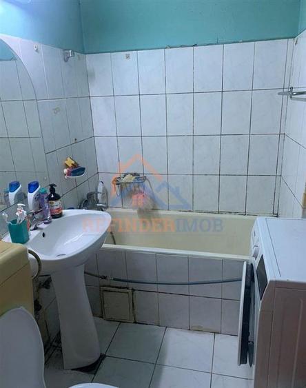 Oferta apartament de vanzare cu 3 camere, zona Basarabia - Metrou Costin Georgia