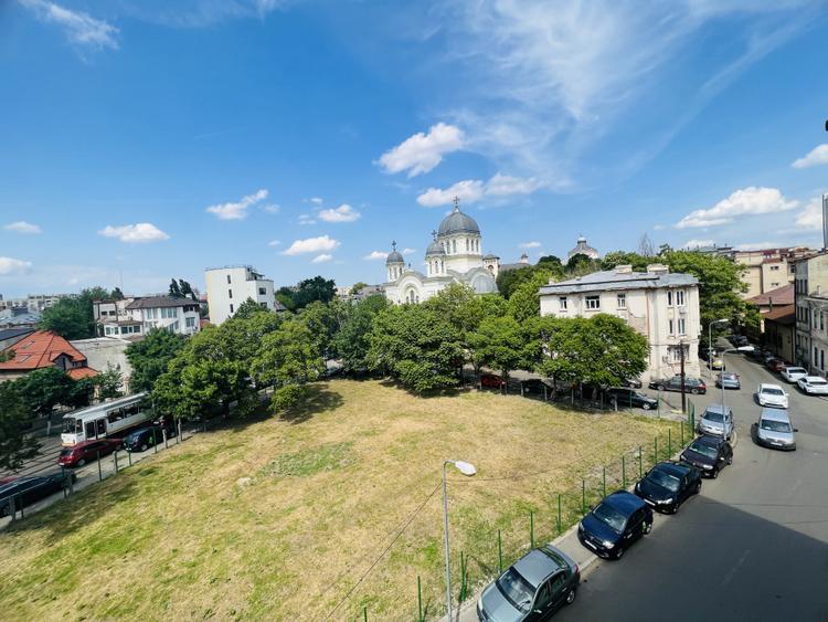 Apartament cu 2 camere, centrala proprie, in zona Piața Unirii