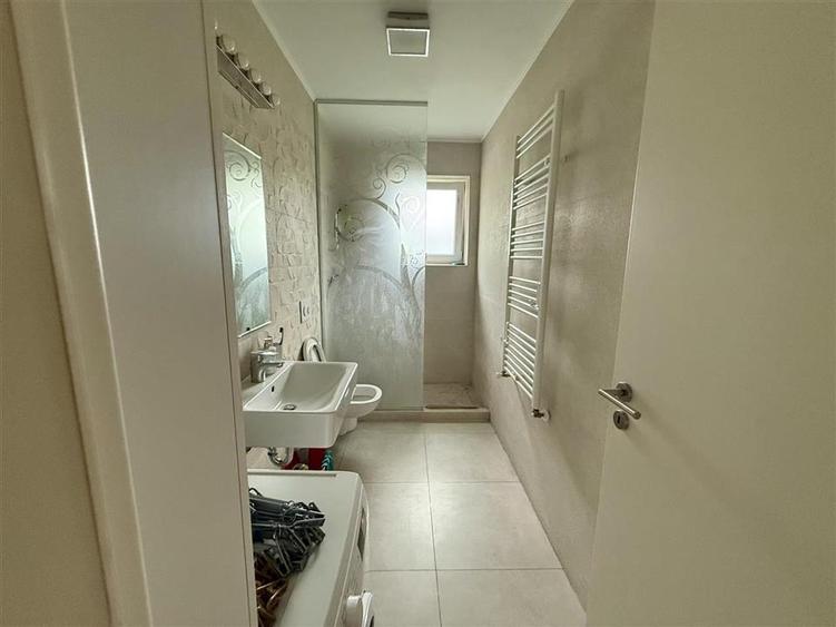 Apartament 3 Camere, Parcare, Coresi Kasper