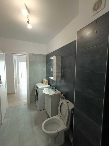 Apartament de 3 camere, cu gradina, zona Cetatii