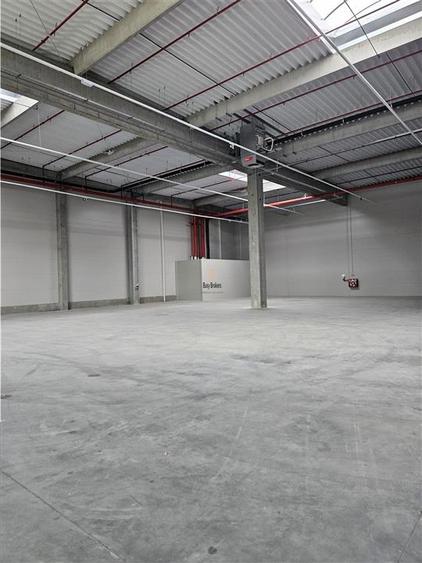 Spatiu Comercial - 1100 mp - Zona Comerciala Nord