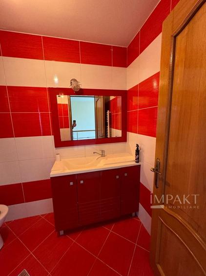 Casă tip duplex, 200 mp, 3 niveluri, 2 locuri de parcare