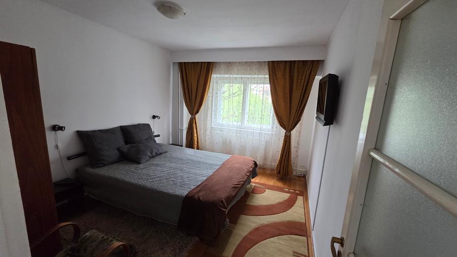 Exclusivitate-Dacia, apartament 2 camere, centrala gaz, et. 2/4, termen lung