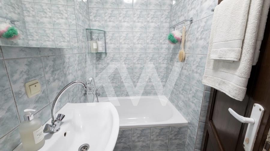 Garsoniera Renovata cu centrala proprie - Etaj 1
