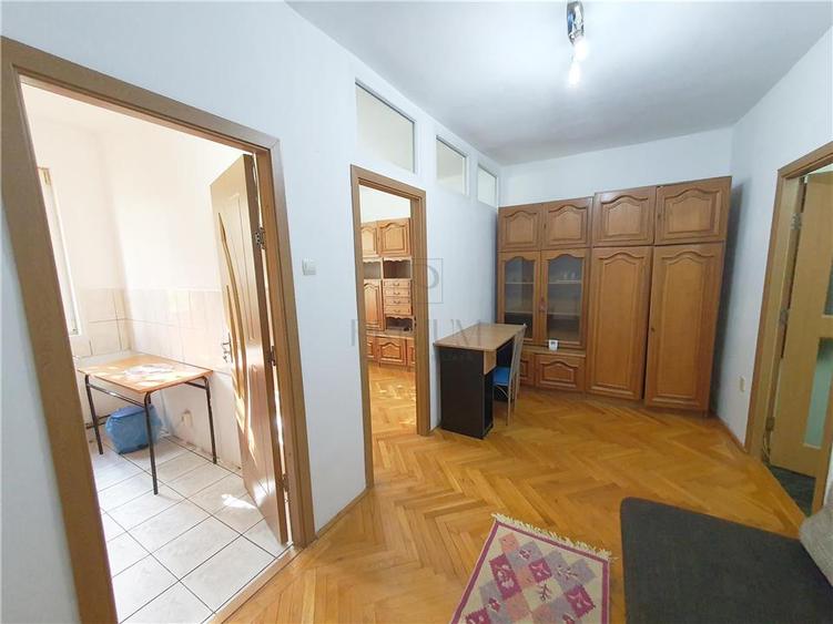 COMPLEX SATUDENTESC - 1 cam - etaj1 - centrala proprie - RENOVAT RECENT