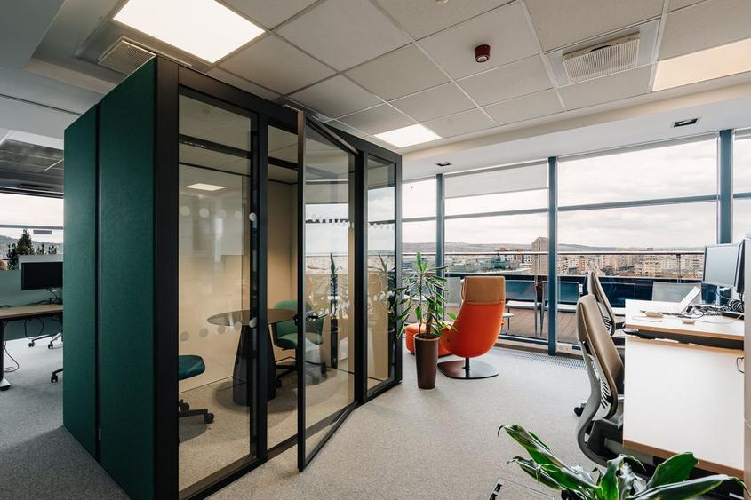 Maestro Business Center