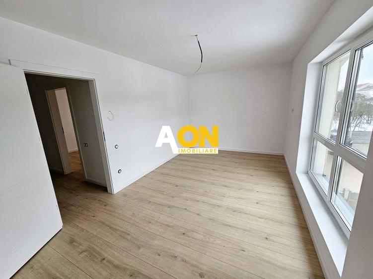 1/2 Duplex finisat 90%, 4 camere, 317 mp teren, zona Centru
