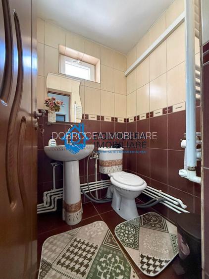 ZONA ULTRACENTRALA-CASA 4 CAMERE , TEREN 228 MP, CENTRALA GAZ - 13