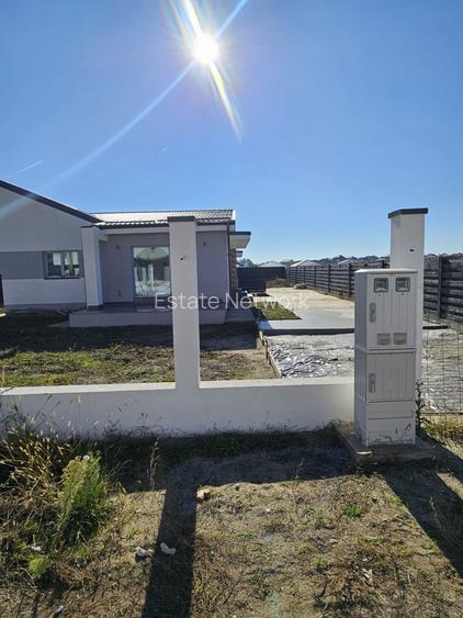 Casă parter 3 camere, 2 băi, teren 310 mp | Tunari - 11