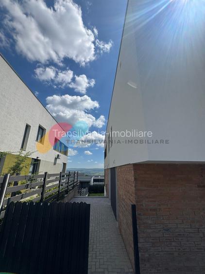Duplex 4 camere, 160 mp utili, curte și 2 parcări - Iris