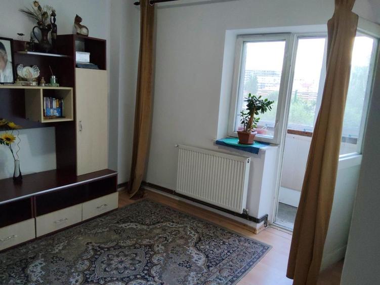 Apartament 3 camere intrare Racadau