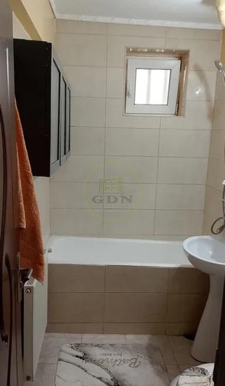 Apartament 2 camere decomandat de vânzare – Centrul Civic, Brașov
