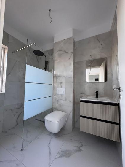 Duplex Nou - Mosnita. 4 camere. la Cheie. Asfalt. Pozitie excelenta.