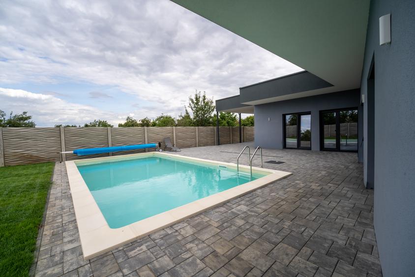 COMISION 0!!!!! Mosnita Noua vila cu PISCINA 340000 euro