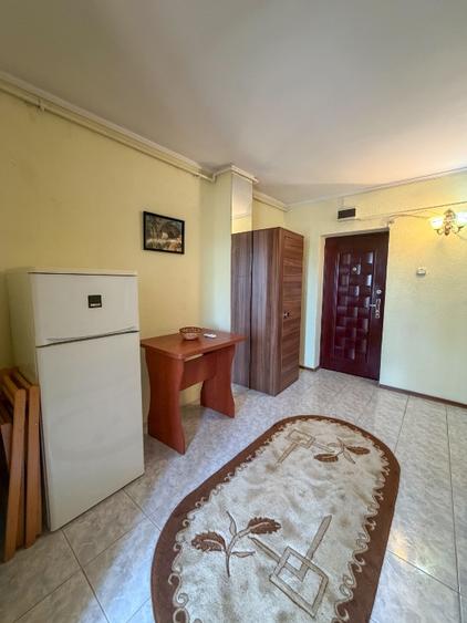 Proprietar Vand Garsoniera