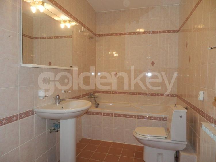 Apartament spatios cu 5 camere | garaj si boxa