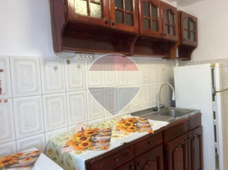 Apartament 2 camere zona Boul Rosu