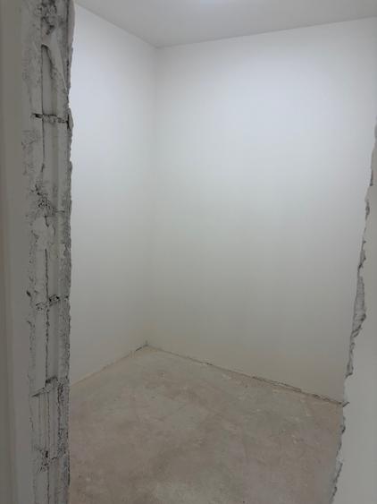 Apartment 3/4 camere in imobil P+3  boutique,situat  la parter, cu 2 intrari,