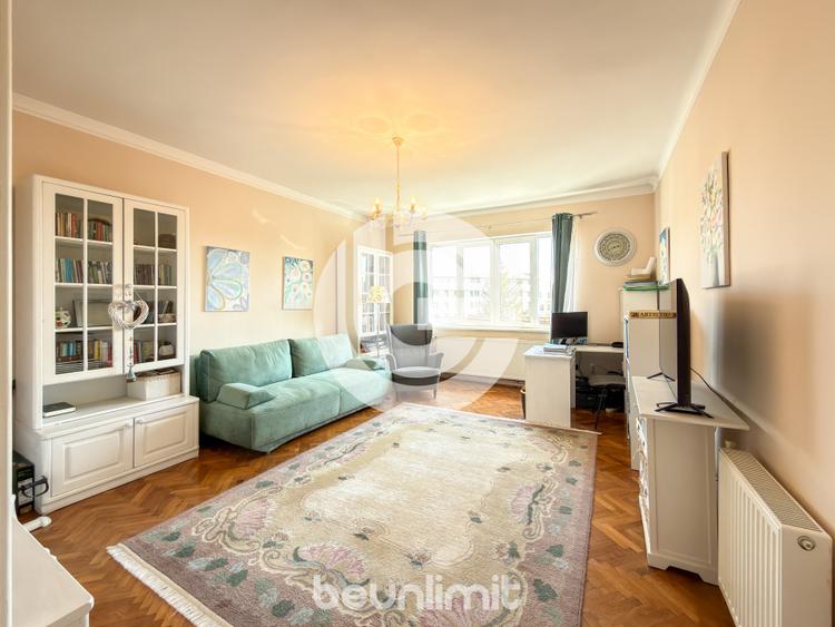 Apartament 4 camere | 133 Mp | Parcare | Zonă centrală | Str. Dealului