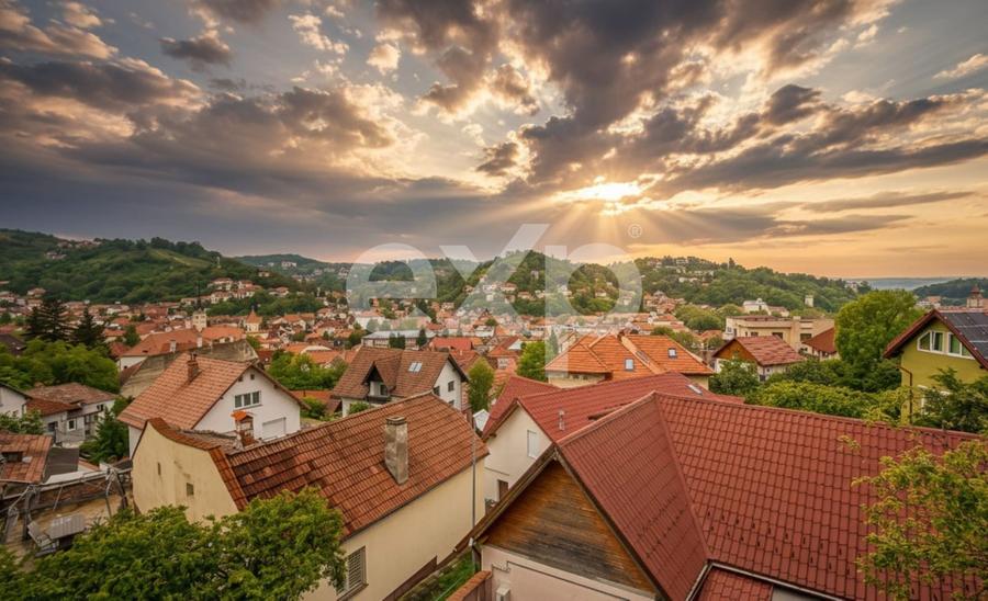 Casă cu priveliște panoramică în inima zonei Șchei – Strada Cotun, nr. 9