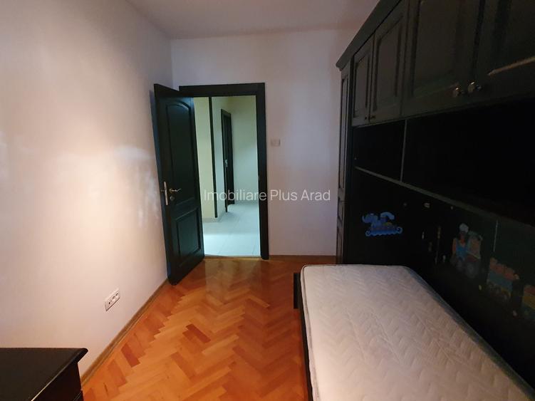 De inchiriat apartament  3  camere zona centrala- langa hotel Central - 5