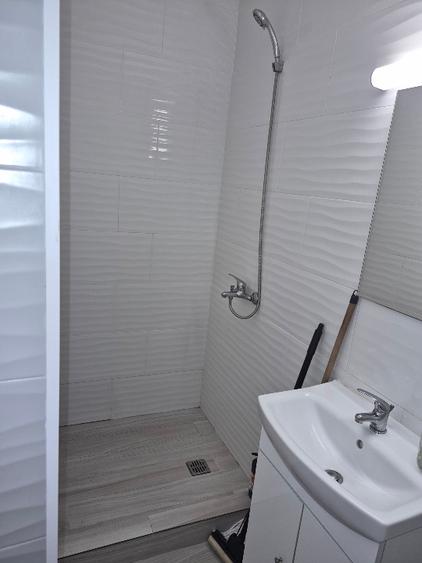 Studio mobilat/utilat, centrală gaz, AC, wi-fi, TVsmart,baie+bucătărie proprii
