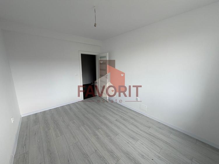 Disponibil imediat. Decomandat. Spatios