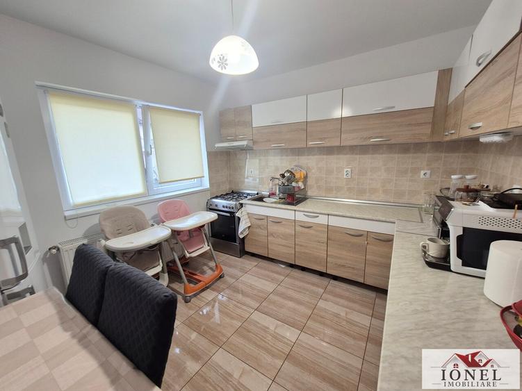 Vanzare 1/2 duplex in Alba Iulia, Centru