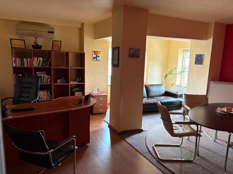 Apartament 4 camere , Centrul Civic, B-dul Mihail Kogalniceanu