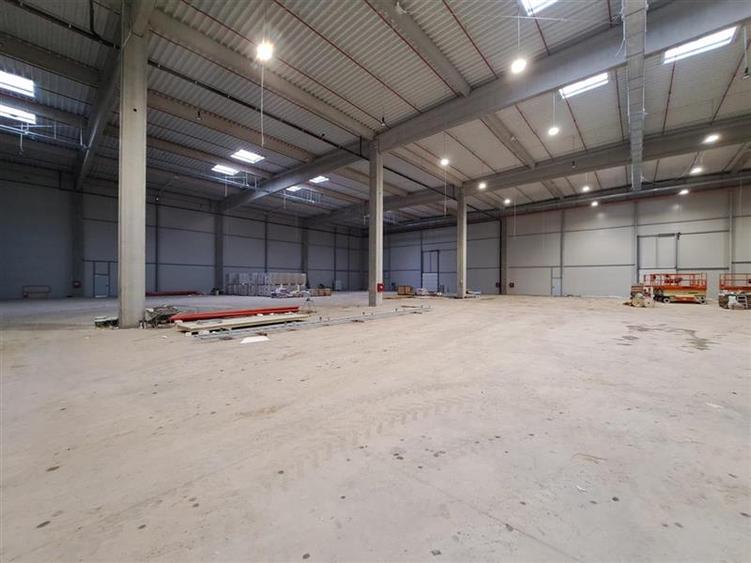 Hala de 1300 mp, Prima Inchiriere, situata in zona DN1, E60!